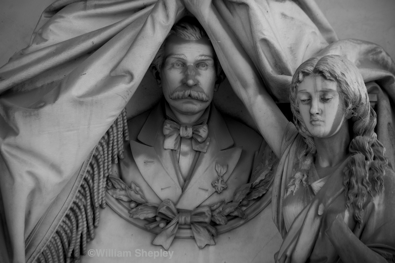 Cimitario_Monume